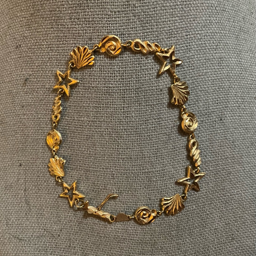 Beverly Hills Gold: 14k yellow gold ocean/sea life diamond cut vintage bracelet - Picture 4 of 9